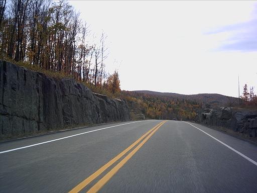 Un autre passage dans le roc