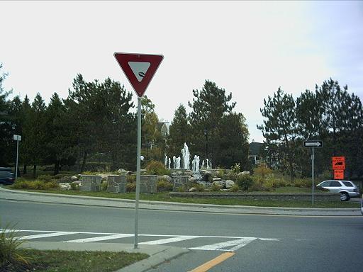 La fontaine du carrefour giratoire